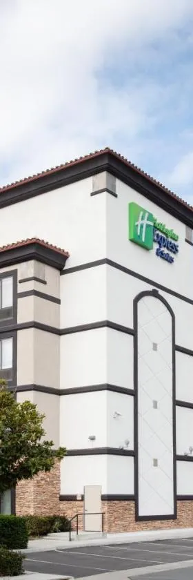 安大略智选假日酒店，位于Creekside的酒店