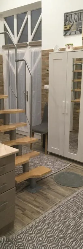 Móra apartmanház，位于基什孔弗莱吉哈佐的酒店