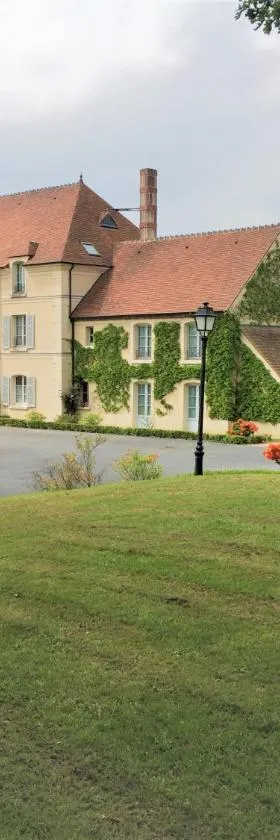 Hôtel Domaine de l'Orangerie，位于Bonnat的酒店