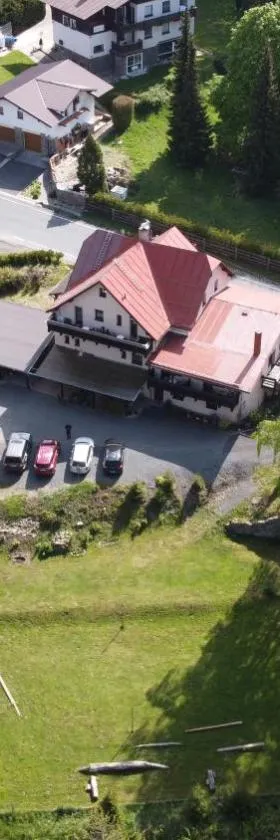Pension Aura Špičák, některé pokoje se saunou，位于泽勒兹纳·鲁达的酒店