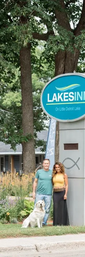 Lakes Inn，位于底特律莱克斯的酒店