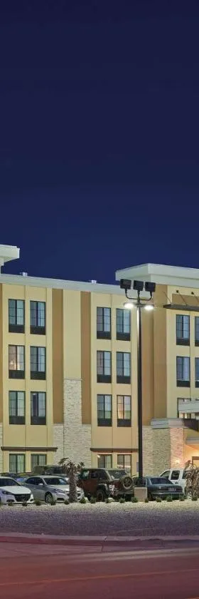 La Quinta by Wyndham Carlsbad，位于卡尔斯巴德的酒店