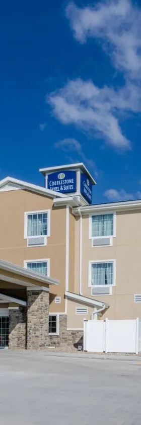 Cobblestone Hotel & Suites - Newport，位于Newport的酒店
