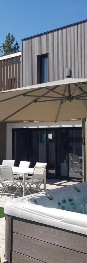 Maison sur la Presqu'Ile de Rhuys，位于圣吉勒达德吕伊的酒店