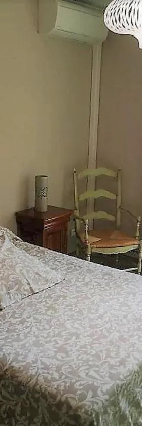 Chambre d'hôte Saint Rémy，位于Aramon的酒店