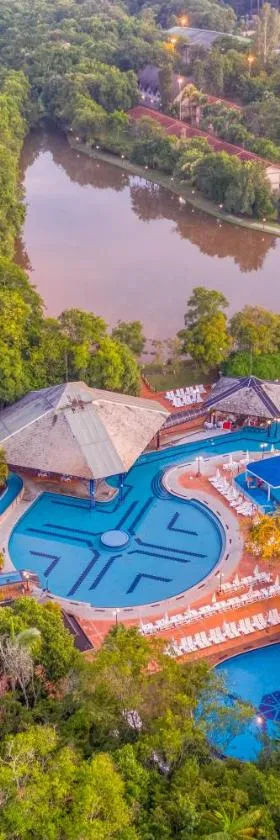 Lagos de Jurema Termas Resort，位于Iretama的酒店