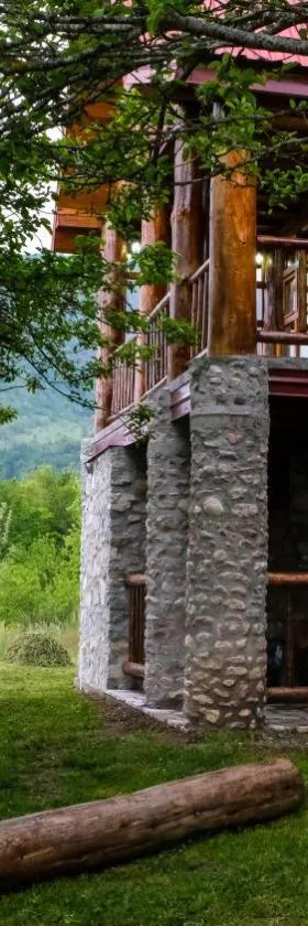 FERN FARM ECO RESORT，位于莫伊科瓦茨的酒店