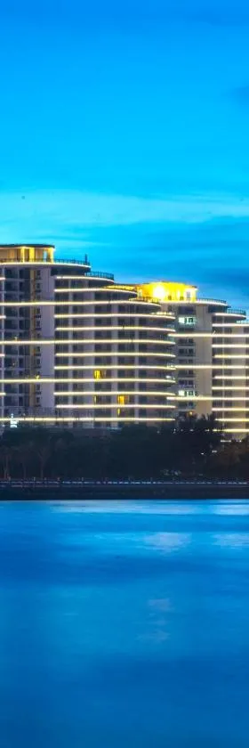 海口湾恒大逸阁度假公寓，位于海口的酒店