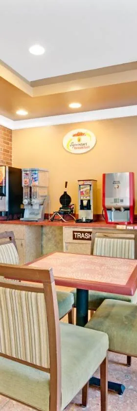 米尔福德高级8号酒店，位于米尔福德的酒店