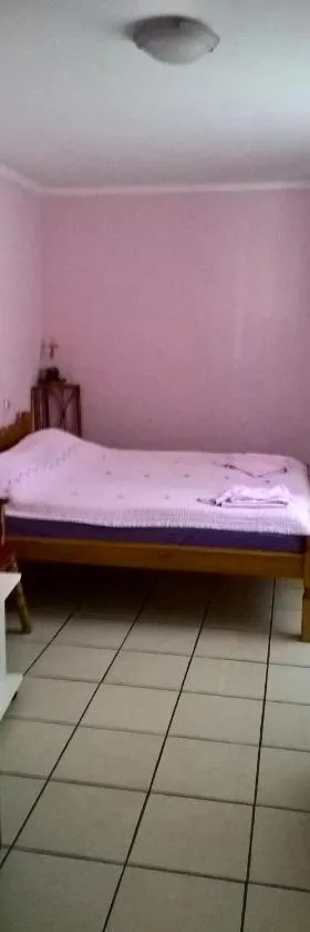 Sobe Rooms Szobák Zimmer KIS，位于帕利克的酒店