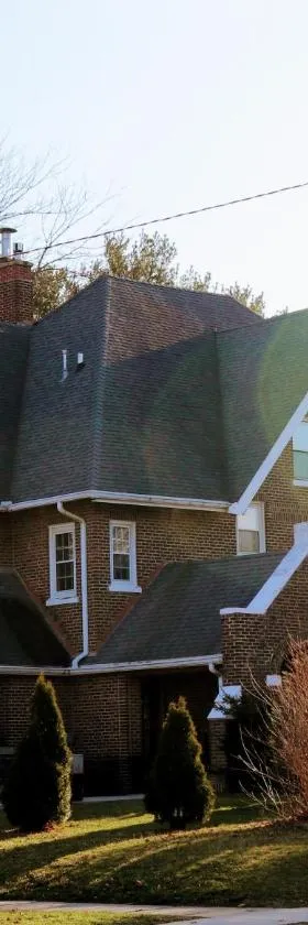 Iowa House Historic Inn，位于埃姆斯的酒店