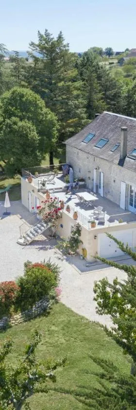 Domaine La Garenne，位于Reilhaguet的酒店