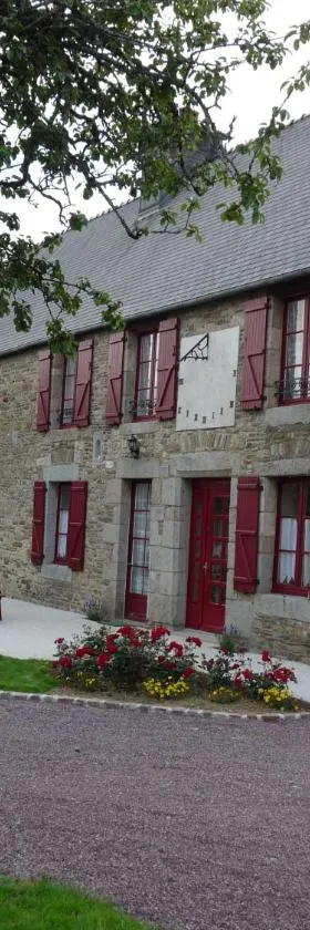 gite Le verger de la Faverie，位于Saint-Nicolas-des-Bois的酒店