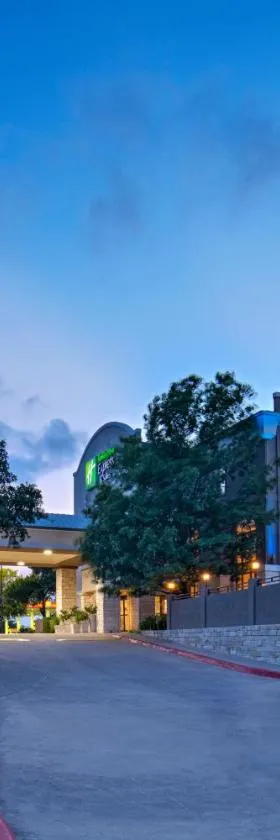 Holiday Inn Express & Suites Cedar Park (Nw Austin) by IHG，位于斯德伯克的酒店