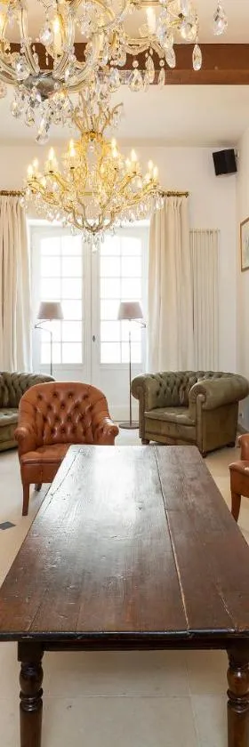 HÔTEL JEAN DE BRUGES，位于圣里基耶的酒店