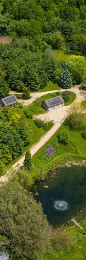 Hawk Valley Retreat & Cottages，位于加利纳的酒店