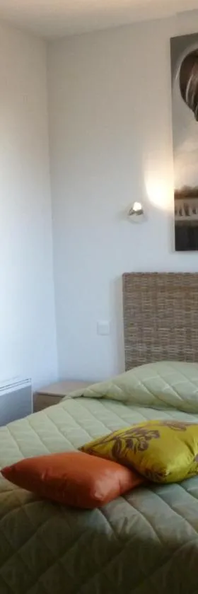 泽西岛酒店，位于巴讷维尔-卡特里特的酒店