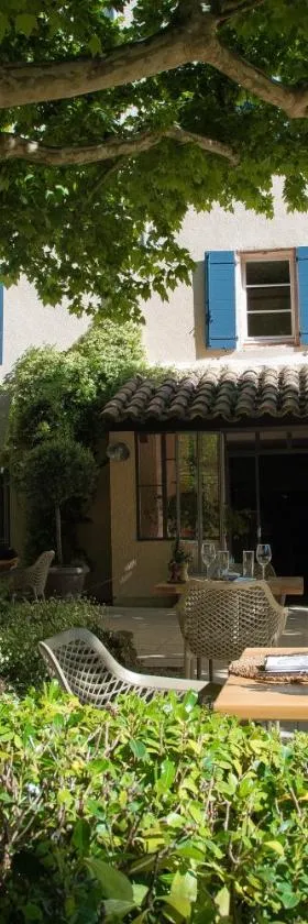 Société Hôtelière de Montmirail，位于吉贡达的酒店