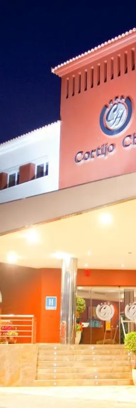 Cortijo Chico Málaga Airport，位于阿尔豪林德拉托里的酒店
