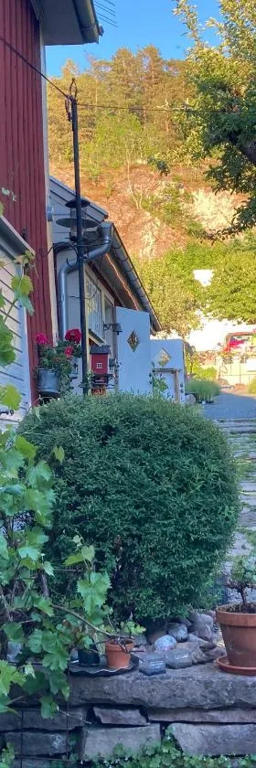 Pinglans bakficka，位于格兰纳的酒店