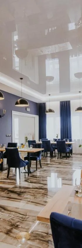卡密扎酒店，位于维什库夫的酒店