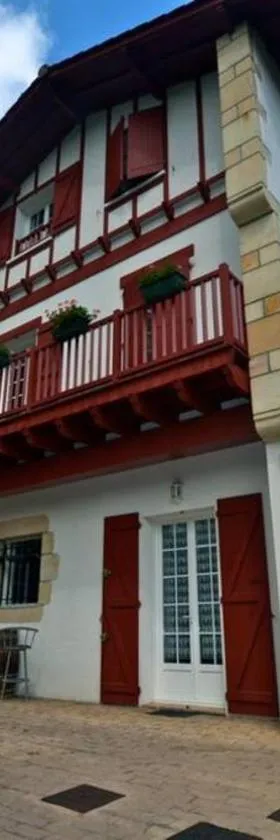 Appartement Hendaye，位于乌瑞基尼的酒店