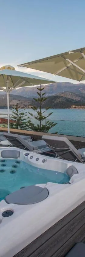 Mouikis Hotel Kefalonia，位于阿尔戈斯托利翁的酒店