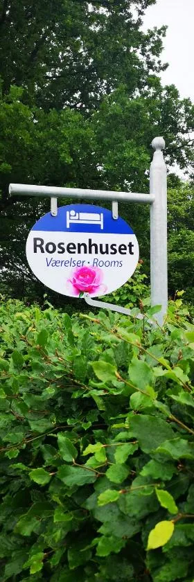 Rosenhuset，位于哈泽斯莱乌的酒店