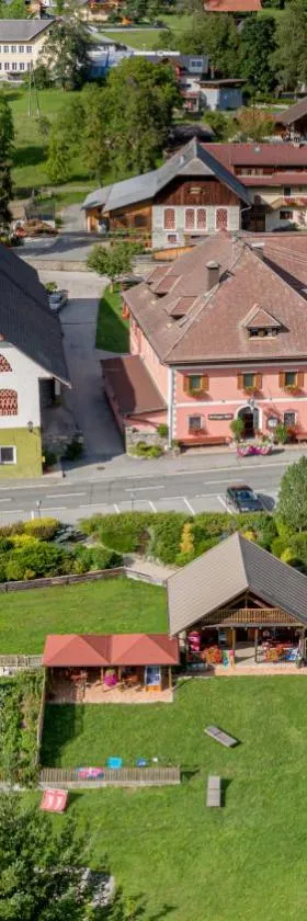 Landhof Waidegger Wirt - Hotel, Restaurant, Bar，位于Waidegg的酒店