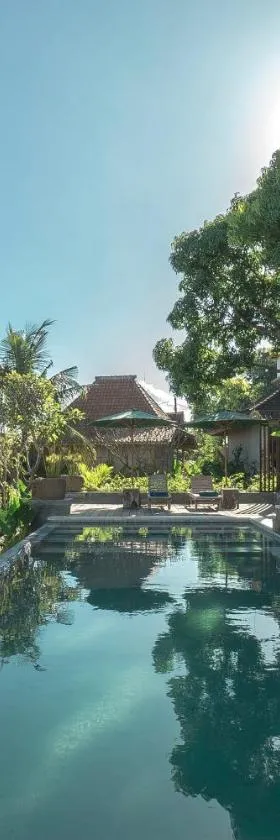 Kirani Joglo Villa Bali by Mahaputra，位于苏卡瓦提的酒店