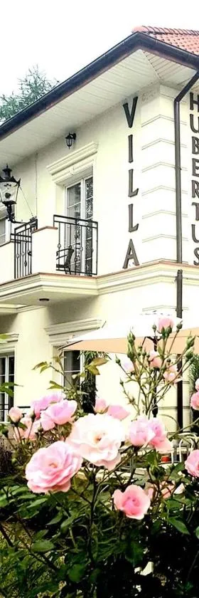 Hotel Villa Hubertus Kutno，位于库特诺的酒店