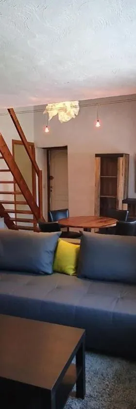 Studio cosy 2，位于Gesves的酒店