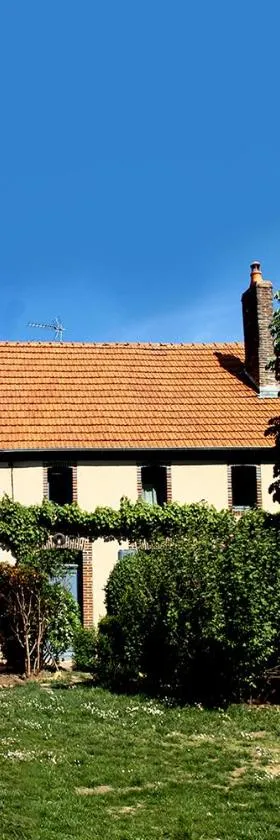 Le clos des artistes - Chambres d'hôtes，位于Turny的酒店