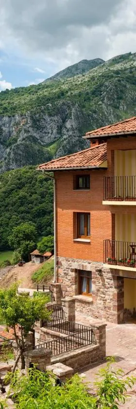 El Mirador de Jozarcu，位于Navedo的酒店