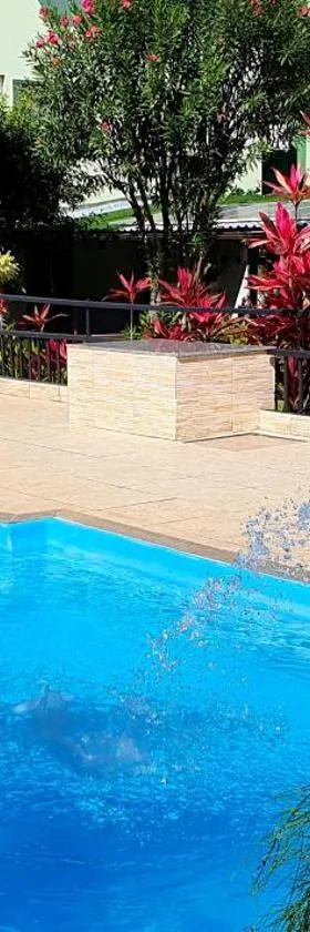 Duas Praias Hotel Pousada，位于瓜拉派瑞的酒店