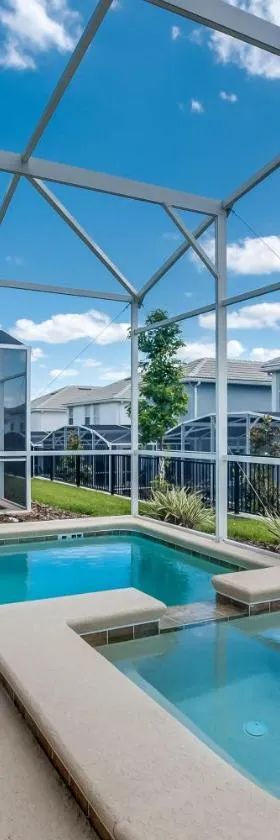 Stylish Home wPrivate Pool&Spa, near Disney，位于达文波特的酒店