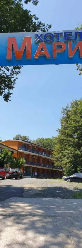Hotel Maria，位于希典的酒店