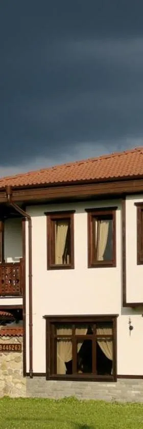 Възрожденски комплекс Чардакъ Сопот，位于索波特的酒店