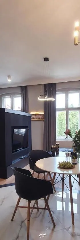 DK Premium Śródmieście，位于奥尔什丁的酒店