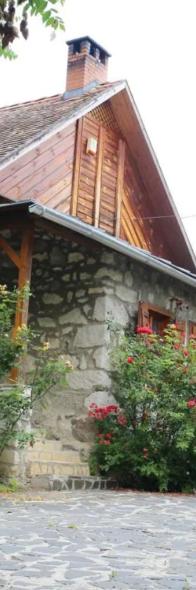 Tanya Üdülőház，位于Garáb的酒店