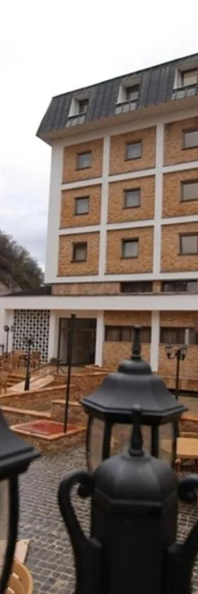 Hotel Kratis，位于Kratovo的酒店