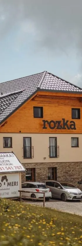 Hotel House Rozka，位于戈雷尼斯卡地区采尔克列的酒店
