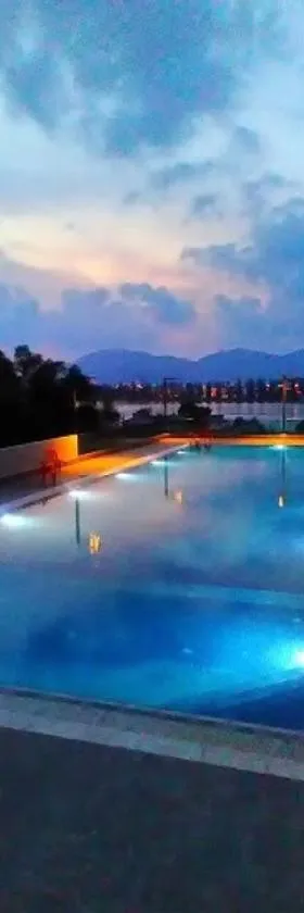 Marina Height Seaview Resort, Teluk Batik, Lumut，位于Kampong Tebing Rabak的酒店