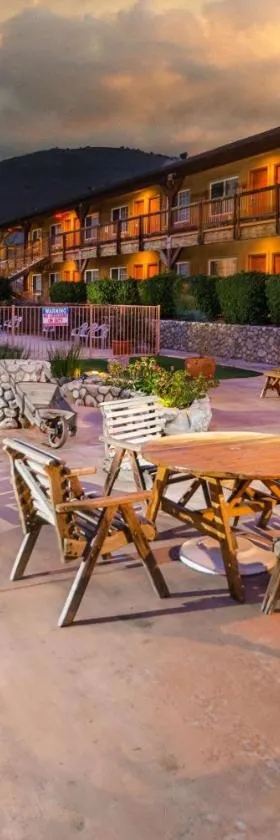 Days Inn by Wyndham Lebec，位于Grapevine的酒店