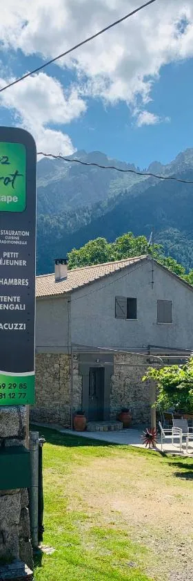 Gîte Chez Pierrot，位于维瓦里奥的酒店