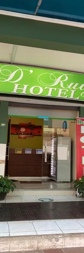 D’ RUIZ HOTEL，位于Quevedo的酒店