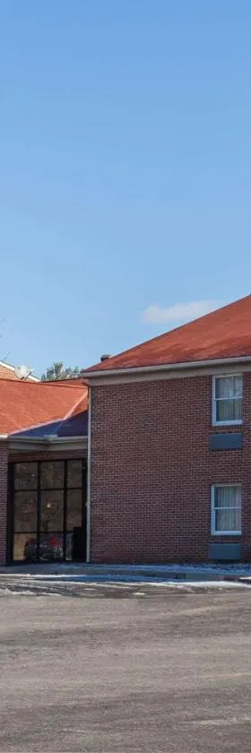 Days Inn & Suites by Wyndham Lancaster Amish Country，位于兰开斯特的酒店