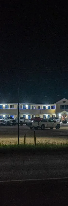 Willabee's Motel，位于Brimley的酒店
