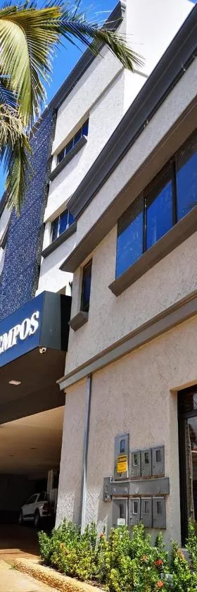Hotel Bons Tempos，位于里奥韦尔迪的酒店