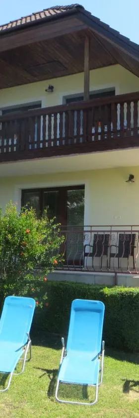 Vadvirág Apartman，位于乔保克的酒店